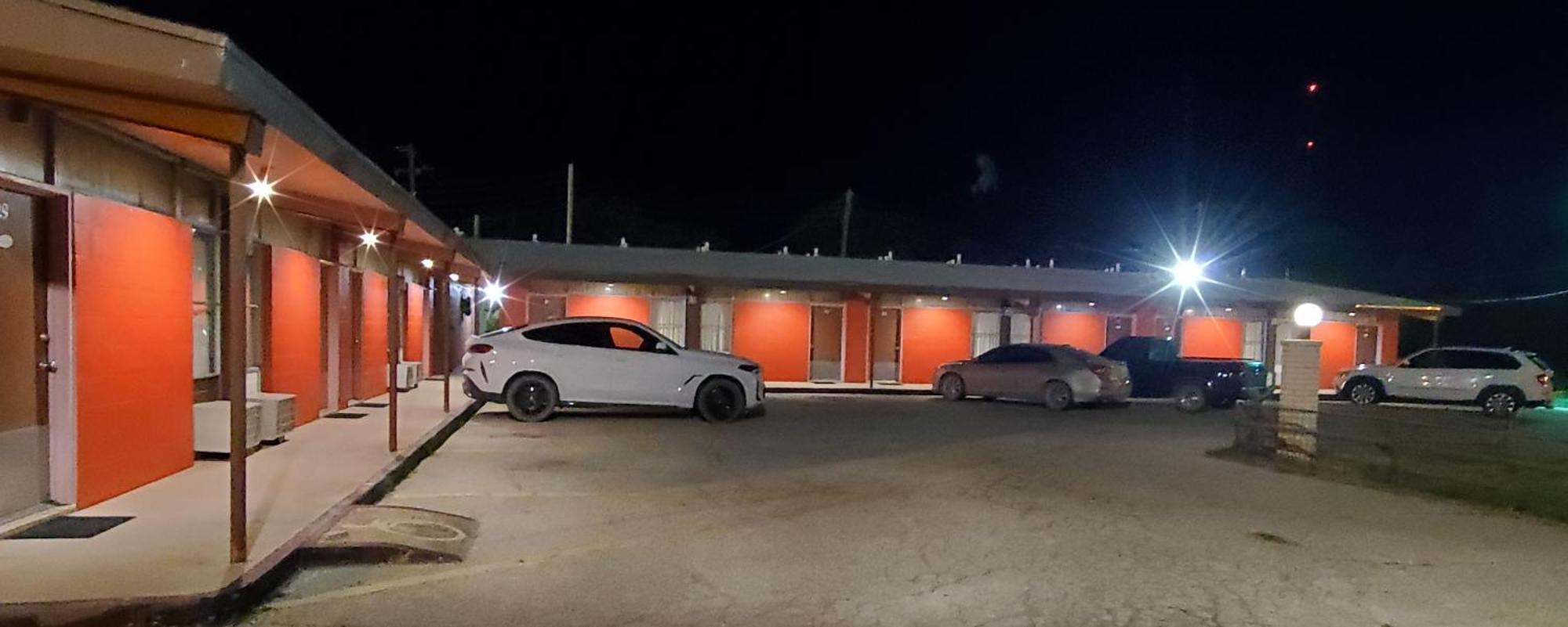 Holiday Host Motel & Rv Park Sonora Exterior foto